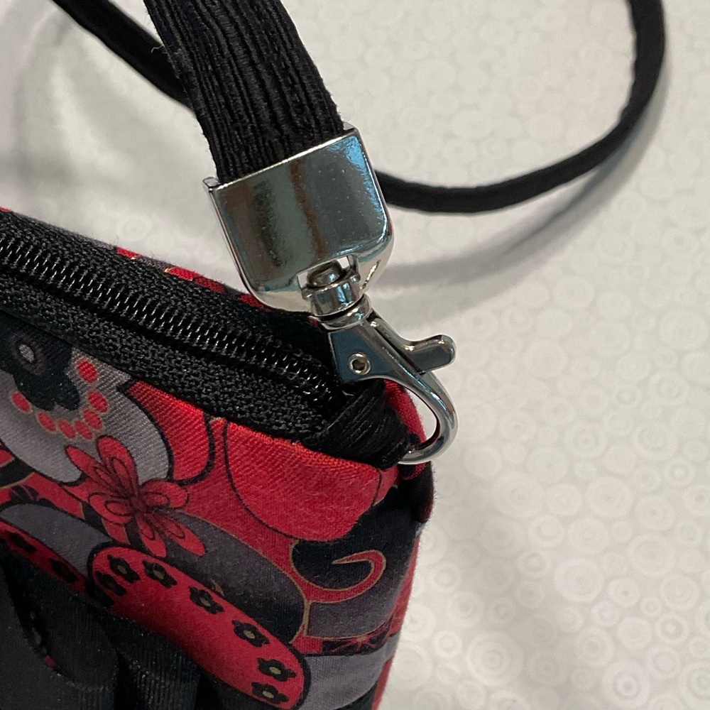 Red and Black Floral Women's Bag - Picture 6 of 12